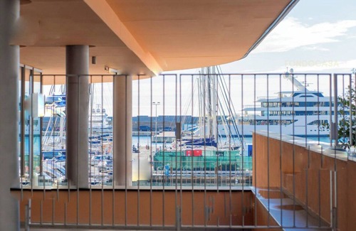 Genoa Apartment | Genoa East Waterfront DeLuxe Flat