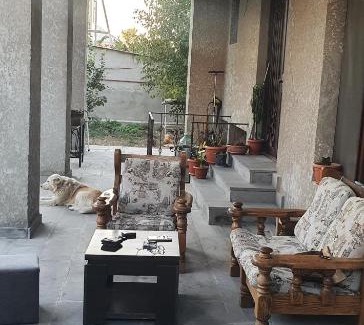 Gori Bed & Breakfast | george gori