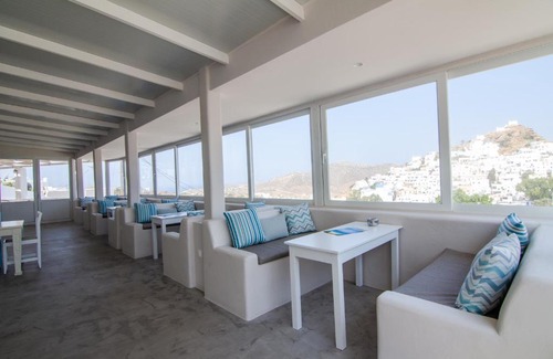 Ios Hotel | George & Irene Hotel