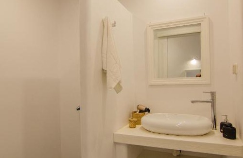 Ios Hotel | George & Irene Hotel