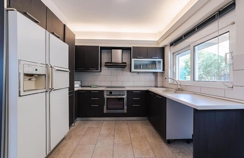 Kalyvia Thorikou House | George residence Attica Riviera