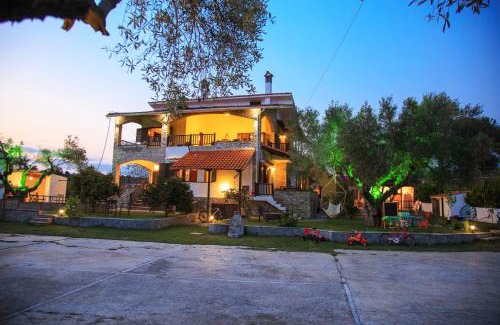 Nikita House | George`s House
