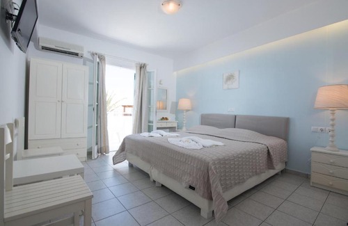 Old Town Naxos Apartment | Georgia Mare