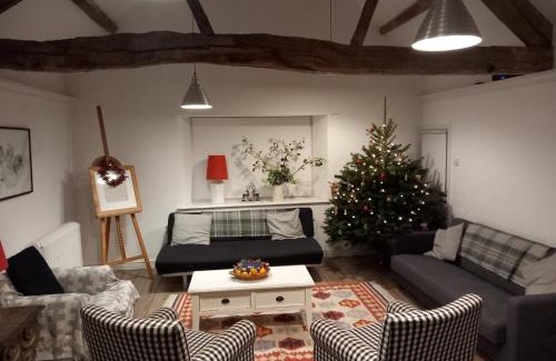 Mawddwy House | Gesail Barn and Farmhouse