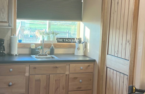 Mesa County Cottage | GET AWAY FROM IT ALL! Country living close to biking trails and Fruita.