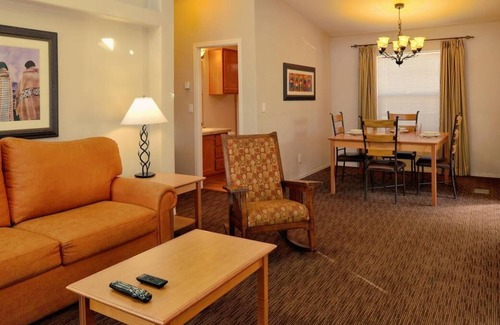 Pinetop Resort | Get Ready for Adventure! 3 Great Units, Minutes to Hiking, Biking, Golf