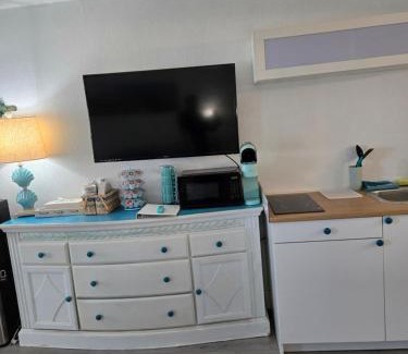 Trailer Estates Apartment | Getaway At The Marina