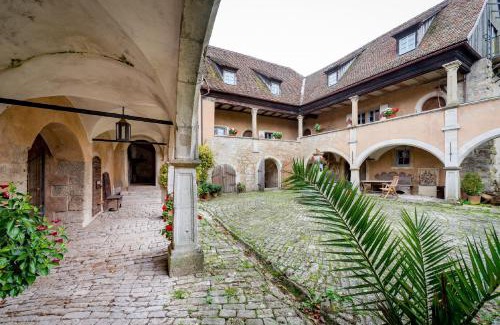 Creglingen Apartment | Geyer-Schloss Reinsbronn