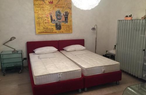 Cannaregio Apartment | Ghetto Modern Apt for 4, Venice