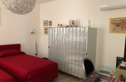 Cannaregio Apartment | Ghetto Modern Apt for 4, Venice