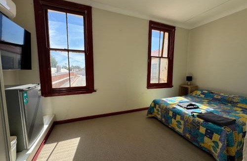 Kalgoorlie Hotel | GHK - Grand Hotel Kalgoorlie