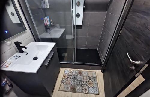 Gibraltar Apartment | Gibraltar Sun Poolside Escape