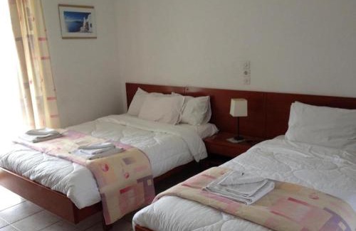Marmari Apartment | Gikas Apartments Triple Studio Sea View B7