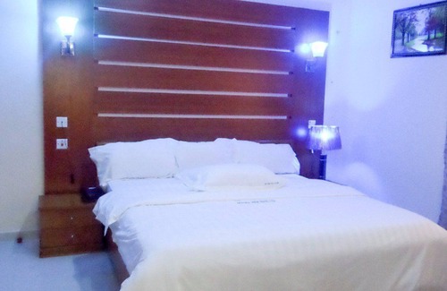 Surulere Hotel | Gilford View Hotels