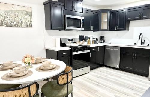 Van Nuys Apartment | GilmoreOne