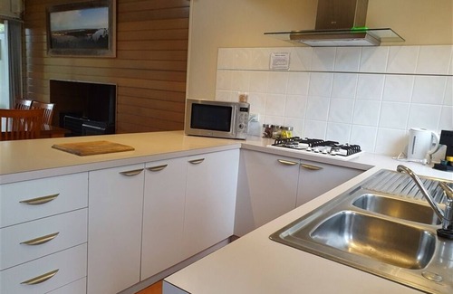 Forge Creek Apartment | Gippsland - 1 Nt(waterfront)