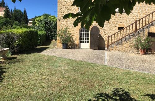 Sarlat-la-Caneda Apartment | Gite à Sarlat avec piscine