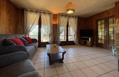 Avermes Cottage | Gite Avermes, 2 bedrooms, 4 persons