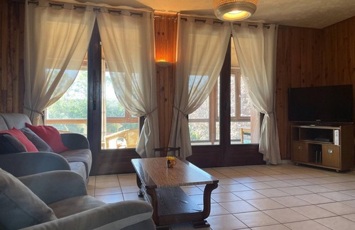 Avermes Cottage | Gite Avermes, 2 bedrooms, 4 persons