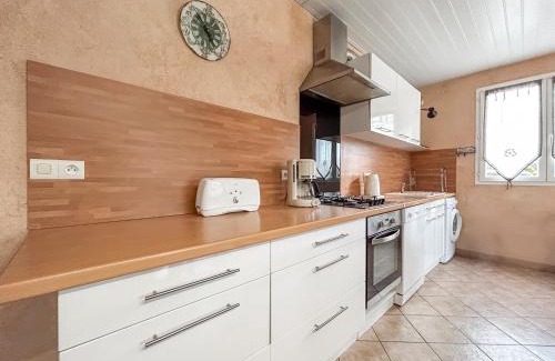 Eymeux Apartment | Gite Des Prés