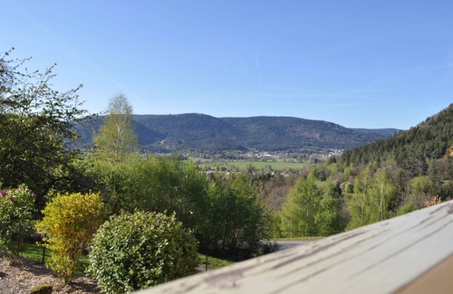 Dommartin-les-Remiremont Cottage | Gîte-Élodie-Family-Ensuite with Bath-Mountain view