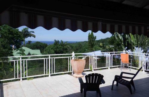 Pointe-Noire House | Gite Hibiscus