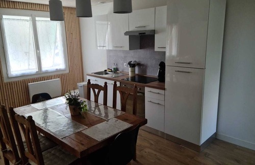 Thorigny House | Gite L'instant T Avec SPA Privatif