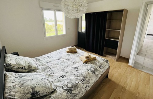 Creances House | Gîte La Rose des Vents, 2 minutes from the sea on foot