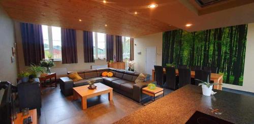 Houyet House | Gite Li School