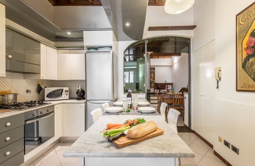 Santissima Annunziata Apartment | Giulietta by Mmega