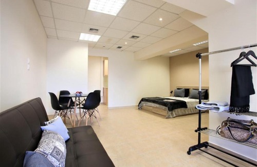 Markopoulon Apartment | GK Airport Suites - Free Shuttle by GK Properties