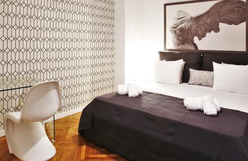 Plaka Apartment | GK Niki by GK Properties