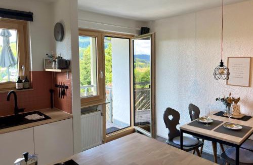 Todtnauberg Apartment | GLÜCKAUF by Schwarzwaldquartier Sauna im Haus Skilift und Loipe in direkter Nähe Traumblick Tiefgarage E-Ladestation