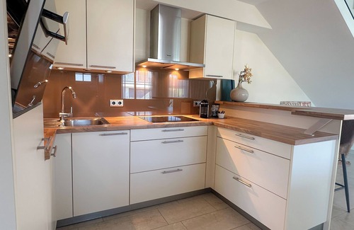 Seekirchen am Wallersee Apartment | GLÜCKSMOMENT" maisonette apartment: Harmonious refuge for creative time out