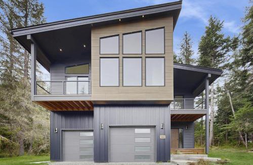 Alyeska House | Glacier View Getaway