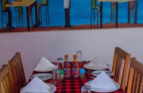 Moshi Cabin | Glacier View Lodge