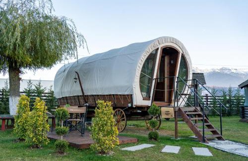 Tohanu Nou House | Glamp In Style Pods Resort