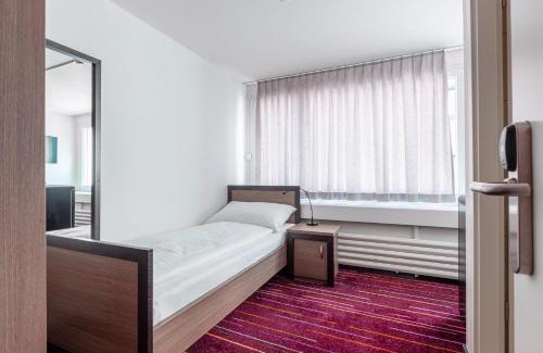 Lucerne Hotel | GLANDON Rooms Limelight - Self-Check-In