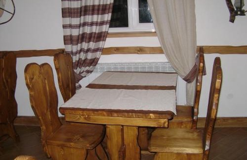 Yaremche Bed & Breakfast | Glanz