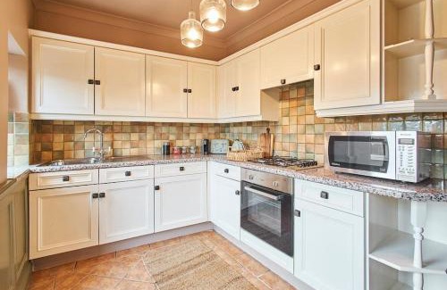 South Charlton House | Glasswing Stays Joe's cottage