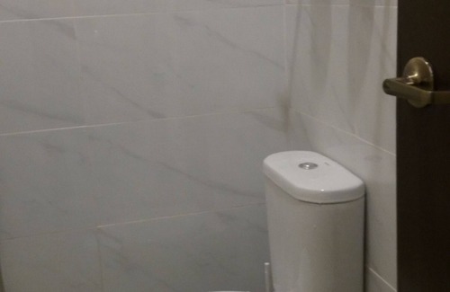 Sepang Ski Chalet | GLG KLIA Transit 3-Guests Room-G + Free drop off
