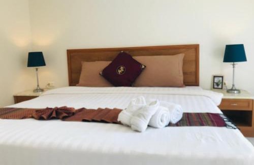 Patong Hotel | Global Hotel Beach View
