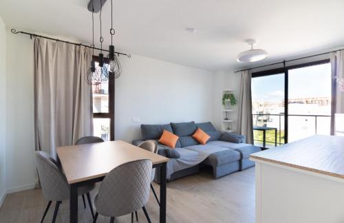 Port de Sagunt Apartment | Global Properties, Apartamento con piscina en Puerto de Sagunto