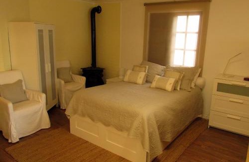 Parede Villa | Go PT - Private challet with swimming pool and garden