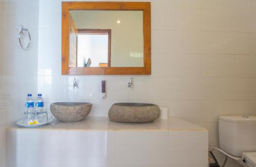Penida Island House | Goa Giri Hill Bungalow by Bukit Vista