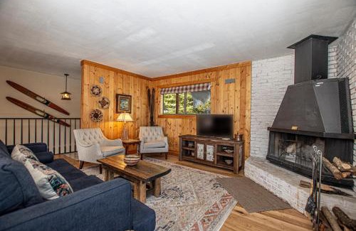 Tahoma House | Goetzl By Hauserman Rentals