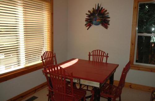 Chamberlands House | Going By Hauserman Rentals