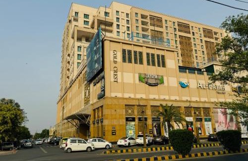 Lahore Hotel | Gold Crest Luxury Serviced Apartments City View DHA Lahore