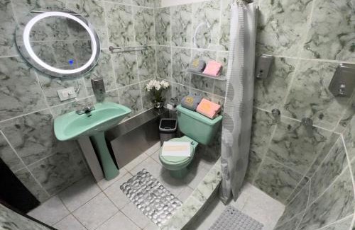 Quito Hotel | Gold House Oro