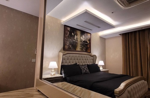 Lahore Hotel | Goldcrest Luxury Apartments
